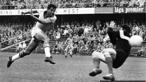 广州足球界名嘴钟毅点评：蒲公英获75分，郭五岳成最看好的新星